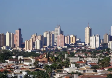 Fotografia da vista da cidade de Presidente Prudente SP