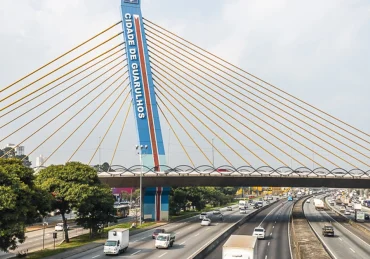 Fotografia dao letreiro da cidade de Guarulhos